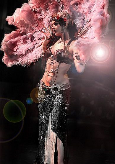 Zoe Jakes Belly dancer